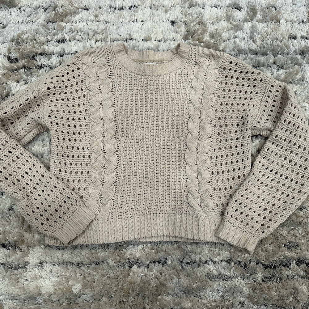 Hollister Cream Cable Knit Sweater